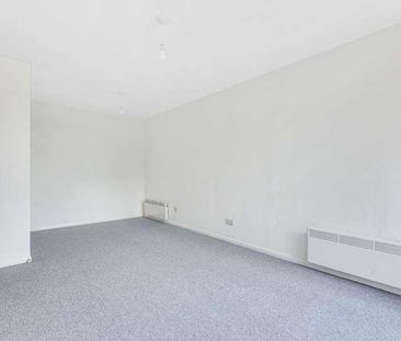 Staines Road West, Sunbury-on-thames, TW16 - Photo 3