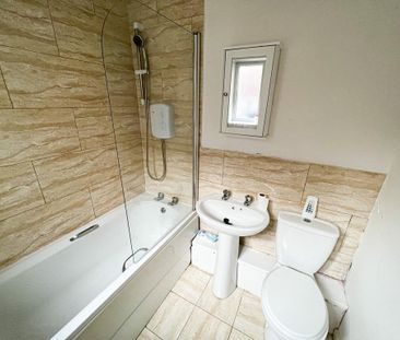 2 bedroom terraced house to rent - Photo 5