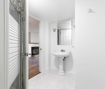 For Lease - 12 Murellen Crescent, Toronto, Ontario - Photo 5