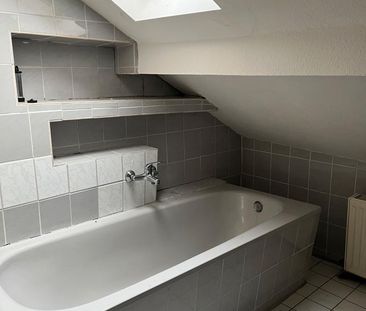 helle 28 m² Dachgeschosswohnung, ideal für Singles oder Studenten - Photo 4