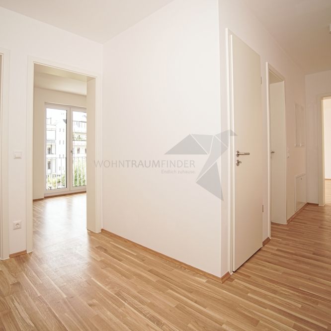 !! Erstbezug !! Hochwertige 4-Zimmer-Wohnung mit TG-Stellplatz, 2 Bädern und 2 Balkonen - Foto 1