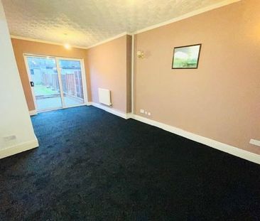 3 bedroom property to rent - Photo 1