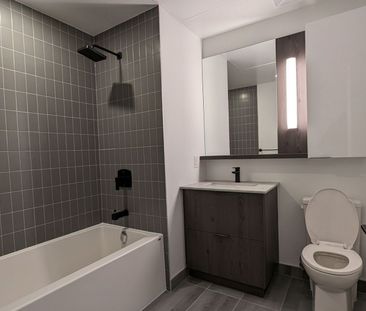 For Lease - 5 Defries Street Unit# 925, Toronto, Ontario - Photo 4