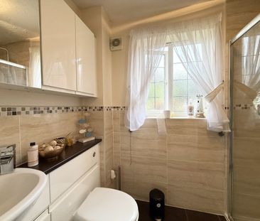 Room 1, Dartmouth Drive, St Helens, W... - Photo 5