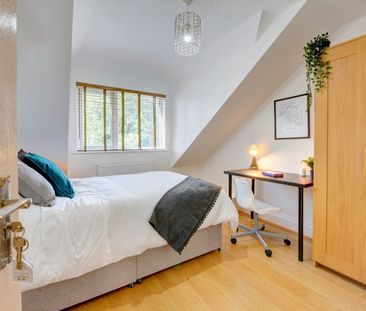 Room in a Shared House, Coombe Street, CV3 - Photo 3