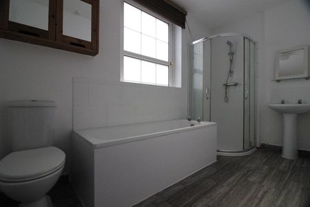 Clifton Road, Isleworth - Photo 2
