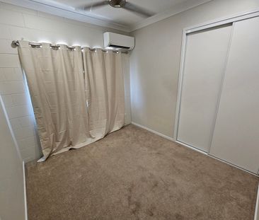 4 Bedroom Lowset Home With Solar To Save on Power - Photo 6