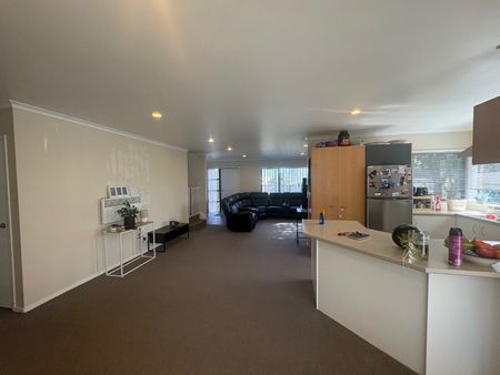 16 Opawa Crescent, Favona, Auckland - Photo 4