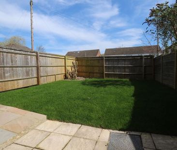 Walton Drive, High Wycombe - Photo 1