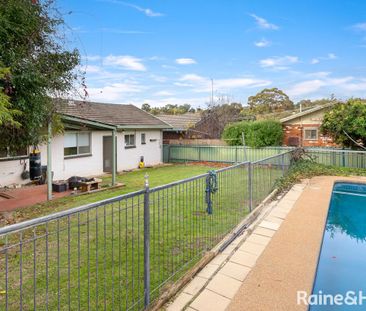 2 Sherwood Avenue, Kooringal, NSW 2650 - Photo 3