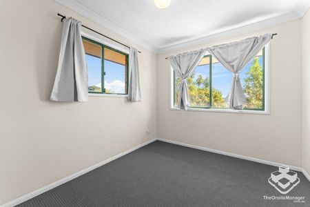 SERENITY & RELAXING 3 BEDROOM TOWNHOUSE IN THE HEART OF EIGHT MILE PLAINS - Photo 2