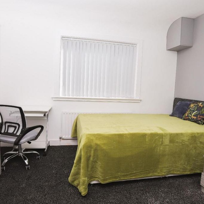 4 bedroom terraced house to rent - Photo 1