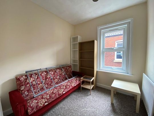 5 bedroom terraced house to rent - Photo 1