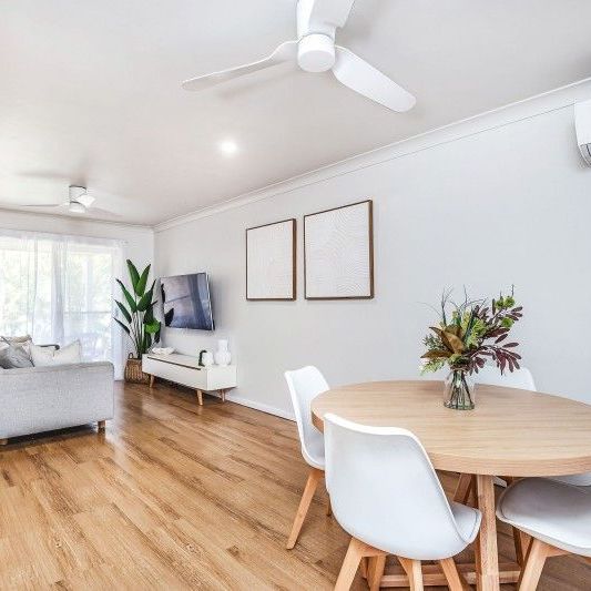 Central location stylish 3 Bedroom Townhouse - Photo 1