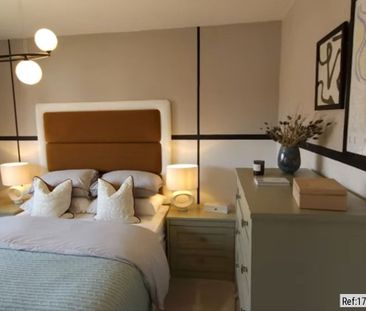2 bed Flat in 78 Gloucester Terrace , London, W2 3HH - Photo 2