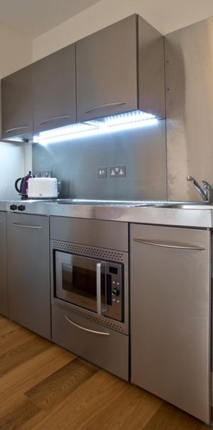 Studio to rent - Photo 1