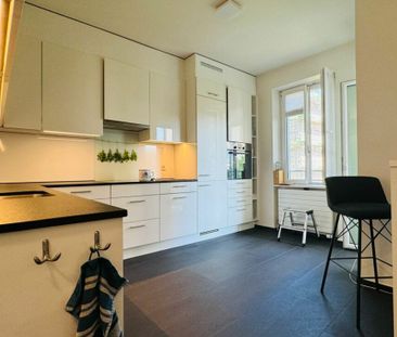 Hochwertige, neuwertige möblierte 3.5-Zi.-Wohnung im 1. OG mit Balk... - Foto 4