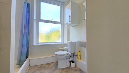 1 bedroom house of multiple occupation to rent - Photo 4