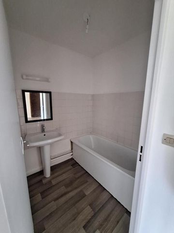 Appartement 3 pièces - Fontaine – 48 avenue Aristide Briand - Photo 3