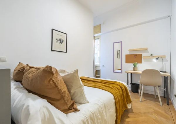 Calle de la Princesa, Madrid, Community of Madrid 28008