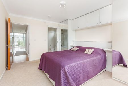 Haverstock Hill, Belsize Park, London - Photo 3