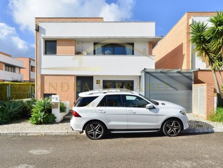 4 room luxury House for rent in Beloura (Sao Pedro Penaferrim), Sintra, Lisbon - Photo 3