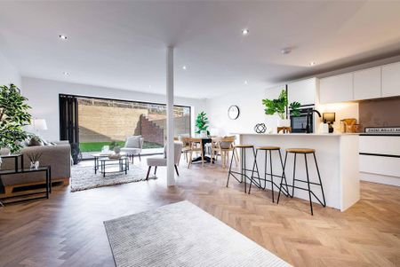 3 bedroom terraced house to rent - Photo 4