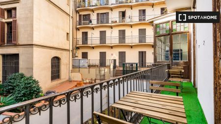 barcelona, Catalonia 08003 - Photo 3