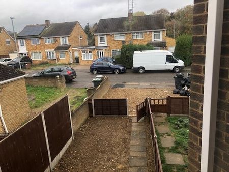 1 bedroom maisonette to rent - Photo 3