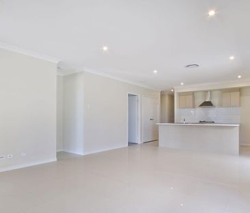 42 Ivory Crescent, Pallara QLD 4110 - House For Rent - $720 | Domain - Photo 1