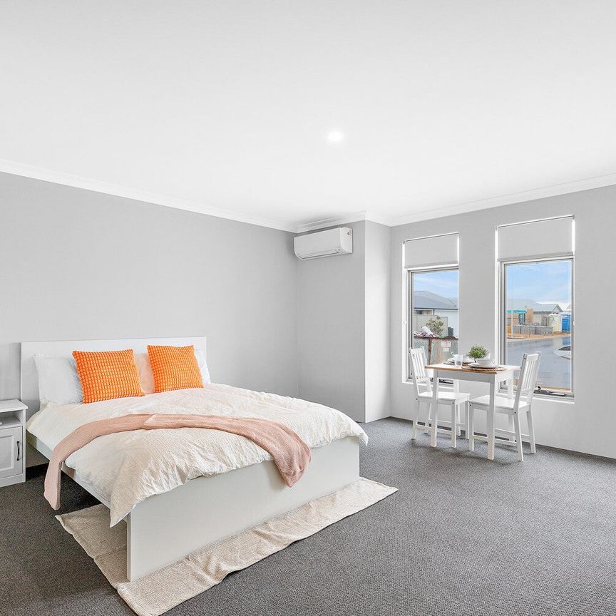 Golden Bay - Photo 1