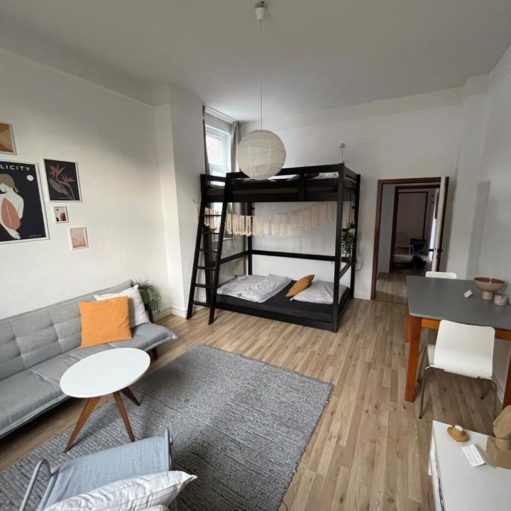 Attraktive möblierte Altbauwohnung direkt an der Eilenriede - Photo 1