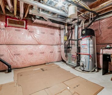 For Lease - 11 Roy Grove Way, Markham, Ontario - Photo 3