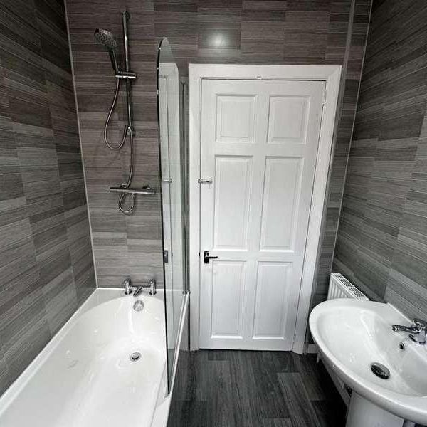 Brereton Avenue, Cleethorpes, DN35 - Photo 1