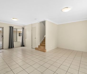 6/572 Sherwood Road, Sherwood QLD 4075 - Townhouse For Rent | Domain - Photo 2