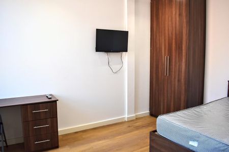 5 bedroom terraced house to rent - Photo 3