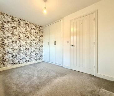 4 bedroom detached house to rent - Photo 6