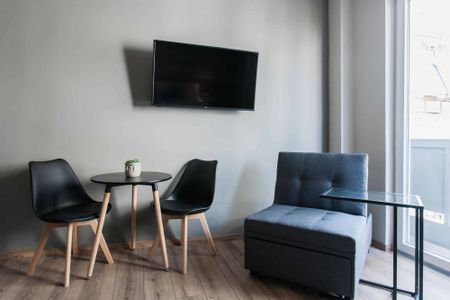 Brilliant 1BR Apartment at WYZ Athens - Photo 2