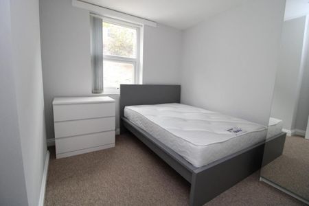 4 bedroom house to rent - Photo 3