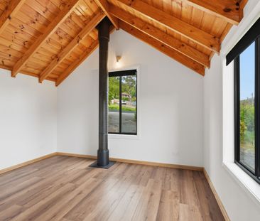 Charming 2-Bedroom Tiny Home - Photo 5