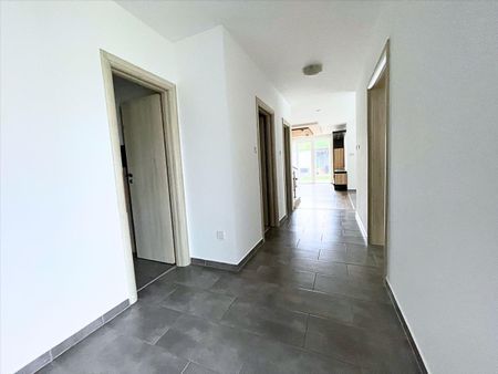 Kiadó újszerű állapotú ház - Győr - Fotó 3