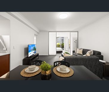 SPACIOUS 132SQM RESORT-STYLE APARTMENT WITH TROPICAL OUTLOOK & OCEA... - Photo 5