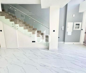 2 Cheques Maximum | Ready To Move | Front Parking - Photo 3