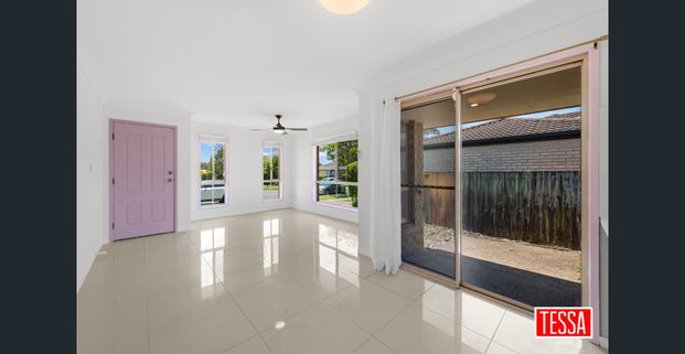 Comfort & Convenience Await - Modern Duplex in Bracken Ridge - Photo 1