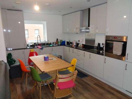 Victoria Avenue, Southend On Sea, SS2 - Photo 4