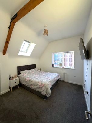 School Street, Church Gresley - Photo 1