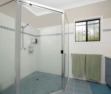 Quiet Cul-de-Sac Living with Room for Everyone - Photo 5