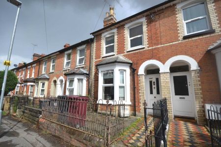 Price £3,000 pcm - Available 01/07/2026 - Furnished - Photo 3