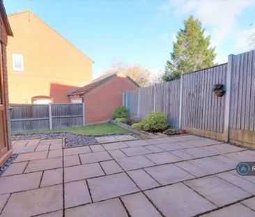 3 bedroom semi-detached house to rent - Photo 6