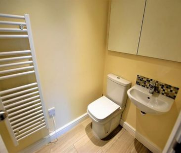 1 Bedroom Apartment To Let - Photo 4